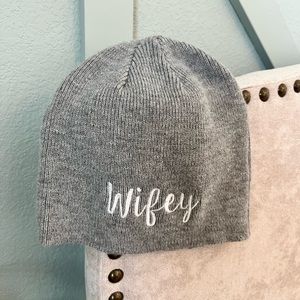 Wifey beanie